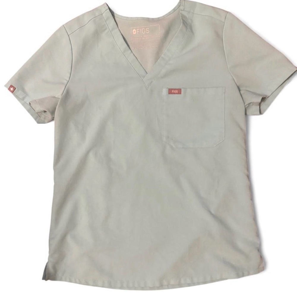 FIGS scrub top “Catarina” in mint green size small. See more pics for color